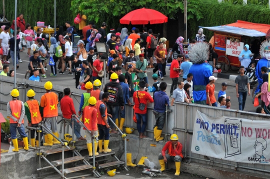 Akhir pekan pekerja proyek MRT di balik kemeriahan Car Free Day