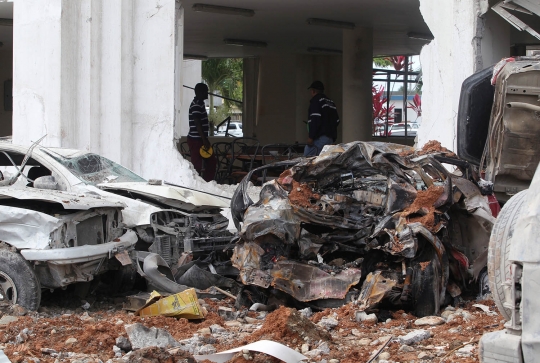 Markas kepolisian di Ekuador hancur karena ledakan bom mobil