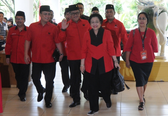 Puti Soekarno dan Anton Charliyan ikut sekolah partai PDIP