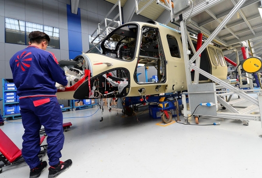 Intip dapur pembuatan helikopter AgustaWestland AW189