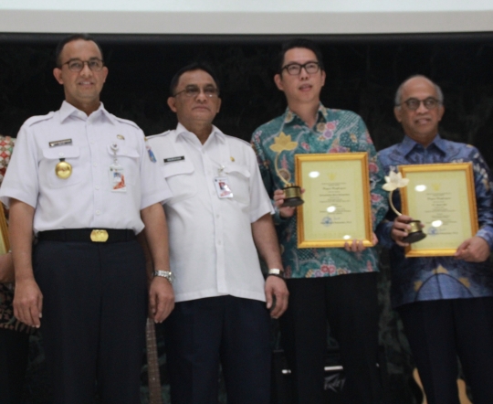 Bank DKI raih Padmamitra Award