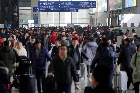 Melihat padatnya arus mudik ala warga China