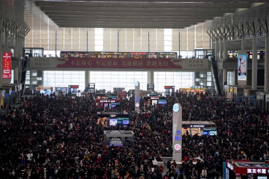 Melihat padatnya arus mudik ala warga China