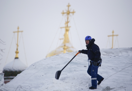 Minus 34 derajat, Rusia tertutup salju tebal