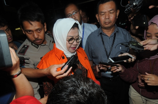 Ekspresi Bupati Subang saat ditahan KPK
