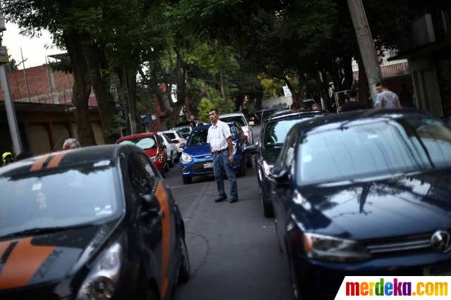 Foto : Gempa 7,2 SR guncang Meksiko, ribuan warga semburat 