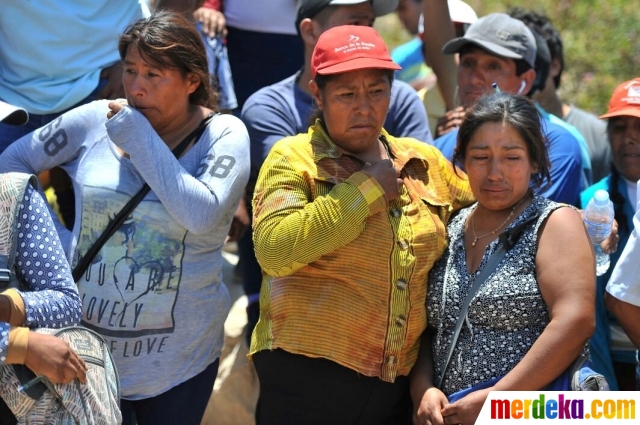 Foto Bus masuk jurang tewaskan 35 orang  di Peru merdeka com