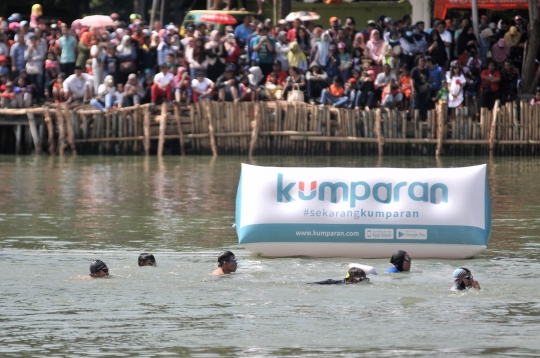 Keseruan Sandiaga dan Menteri Susi balapan di Danau Sunter