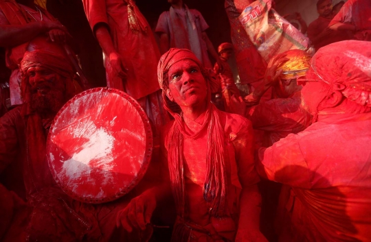 Warna-warni Festival Holi di India