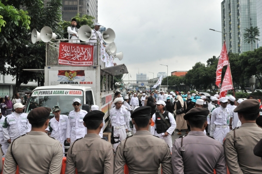 Alumni 212 geruduk PN Jakarta Utara kawal sidang PK Ahok