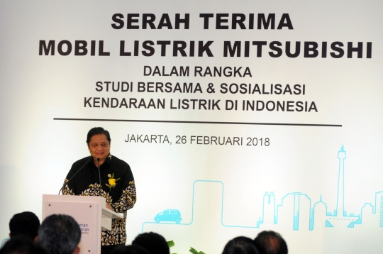 Kemenperin terima 10 mobil listrik dari Mitsubishi