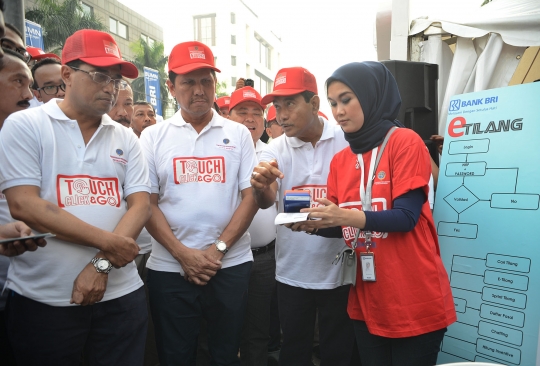 Peluncuran sistem tilang elektrik di Bundaran HI