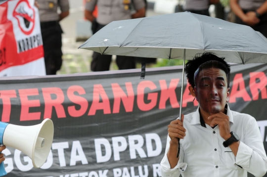 Aktivis dan mahasiswa desak KPK tahan Zumi Zola