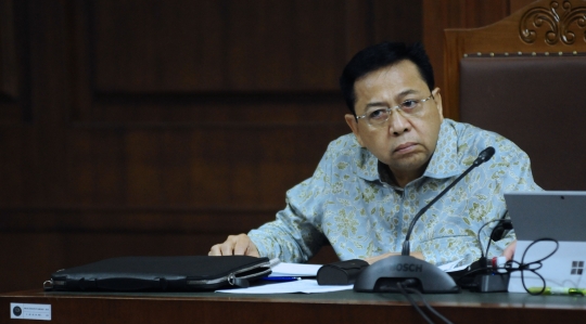 Setya Novanto Dengarkan Keterangan saksi ahli di sidang lanjutan