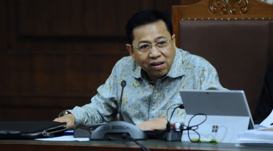 Setya Novanto Dengarkan Keterangan saksi ahli di sidang lanjutan