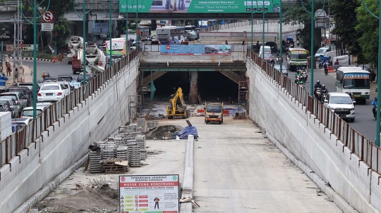 Penampakan proyek underpass Mampang yang capai 90 persen