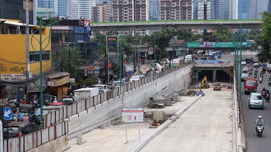 Penampakan proyek underpass Mampang yang capai 90 persen