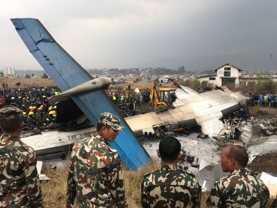 Pesawat jatuh dan terbakar di Nepal, 50 orang tewas