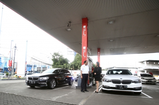 BMW Seri 5 mulai penjelajahan lima kota sejauh 900 km