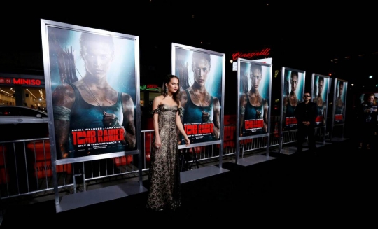 Pesona Alicia Vikander, pemeran Tomb Raider 2018