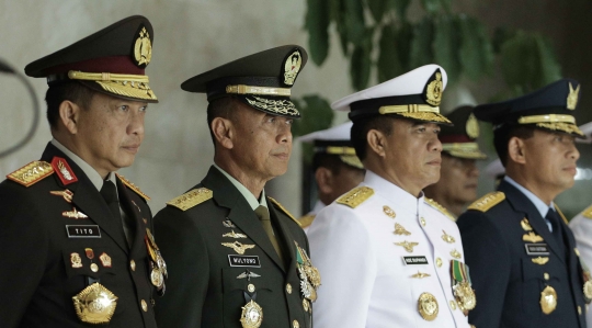 Kapolri terima Bintang Kartika Eka Paksi Utama dari TNI