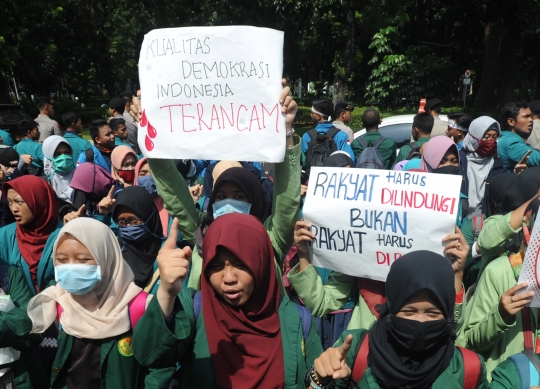 Aksi ratusan mahasiswa tolak UU MD3 di Gedung MK