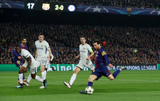 Aksi Messi dkk berpesta gol ke gawang Chelsea