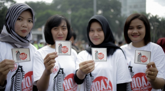 Warga deklarasi Anti Hoax di Car Free Day