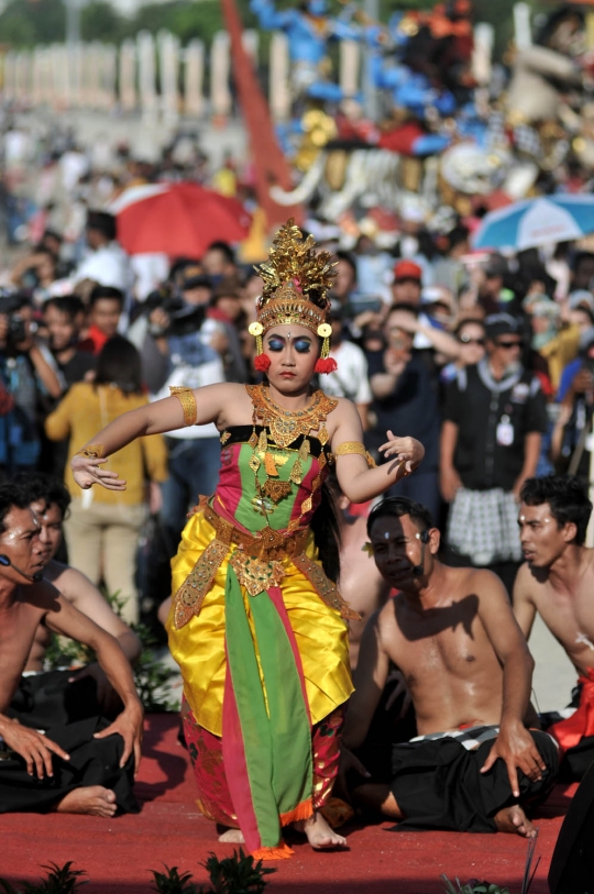 Tari Kecak meriahkan Festival Ogoh-Ogoh di Ancol