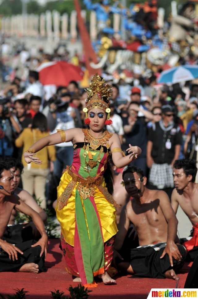 Foto : Tari Kecak meriahkan Festival Ogoh-Ogoh di Ancol 