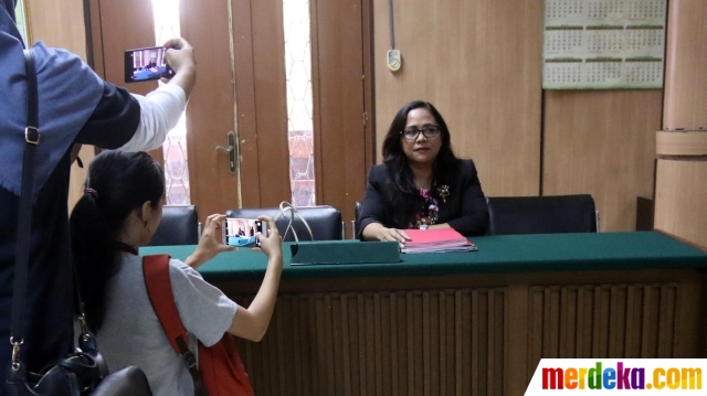 Foto : Sidang perceraian Ahok-Veronica masuki agenda 