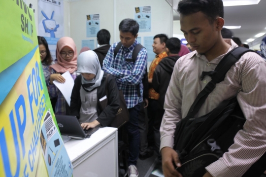 Ratusan pencari kerja padati pameran Jobs Carrer di Senayan