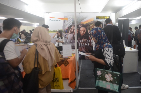 Ratusan pencari kerja padati pameran Jobs Carrer di Senayan