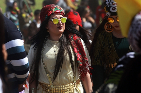 Pesona gadis-gadis cantik Kurdi rayakan Nowruz