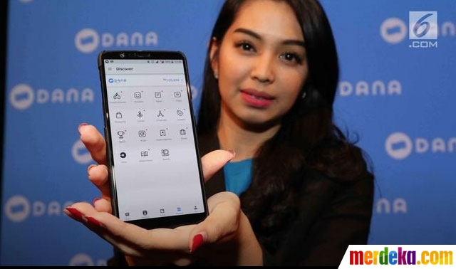 Foto DANA dompet digital pengganti dompet konvensional 