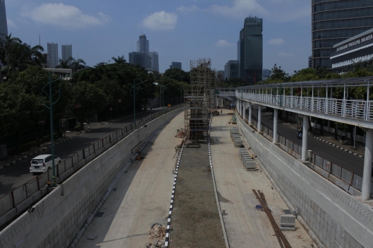 Memantau progres Underpass Mampang