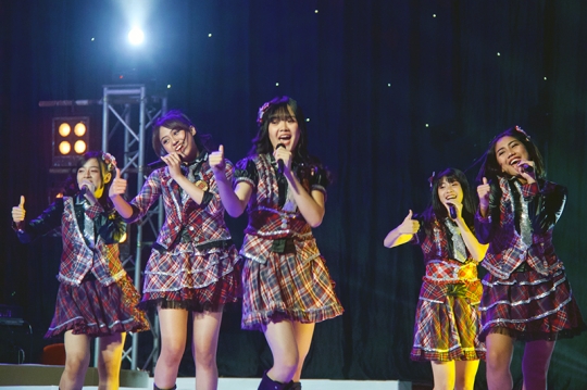 Melihat serunya konser kelulusan Melody JKT48