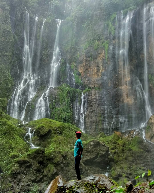 Menyaksikan kemegahan air terjun Tumpak Sewu, serpihan surga di Lumajang