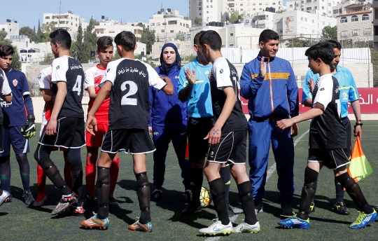 Mengenal Yasmeen, wasit cantik asal Palestina