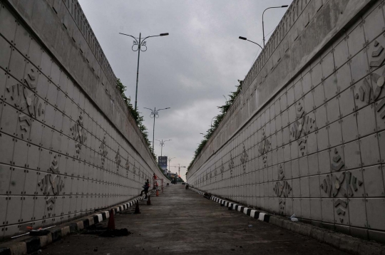 Menelusuri underpass Matraman yang bercabang dua