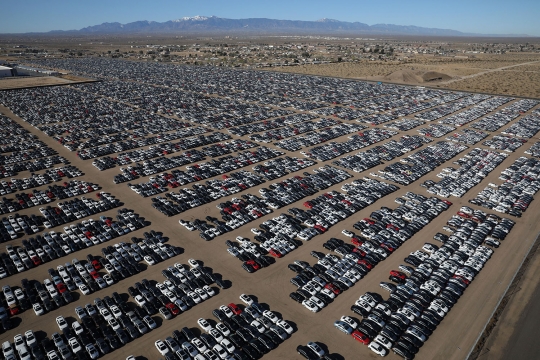 Penampakan ribuan mobil Volkswagen dan Audi terbengkalai di gurun California