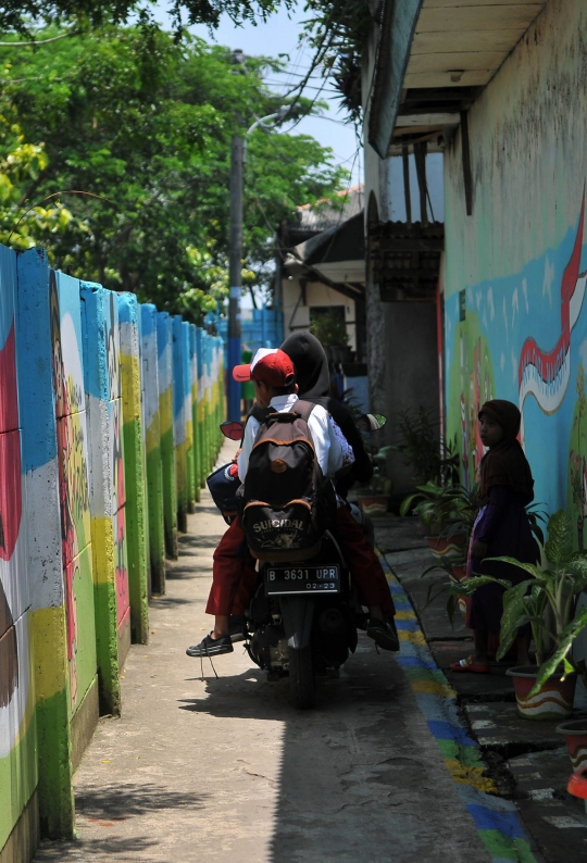Warna-warni Gang Mural di sudut Jakarta