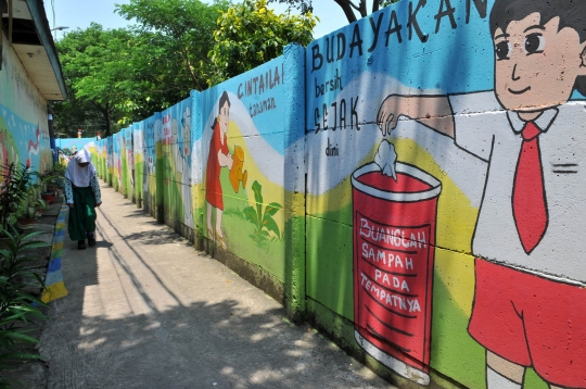 Warna-warni Gang Mural di sudut Jakarta