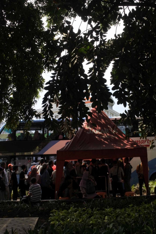 Serunya berkeliling Jakarta naik bus tingkat City Tour