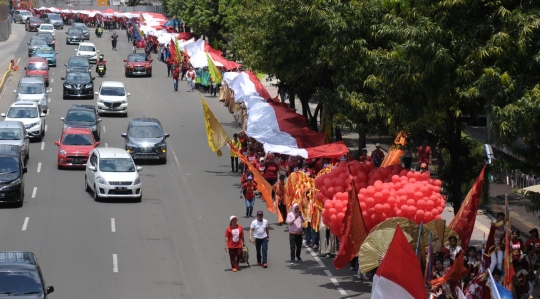 Rayakan Paskah, umat Kristiani kirab di Jalan Thamrin