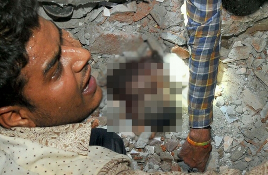 Begini hotel ambruk yang tewaskan sepuluh orang di India