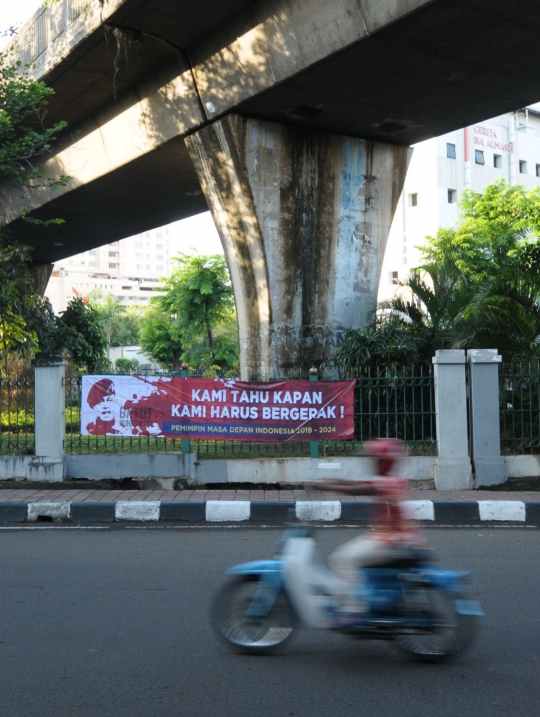 Spanduk dukungan Gatot bermunculan di sudut Ibu Kota