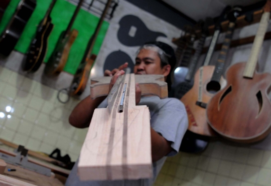 Kreasi gitar Ciputat karya anak bangsa yang mendunia