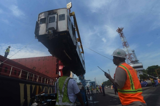Tambah armada, KRL datangkan 10 gerbong kereta dari Jepang