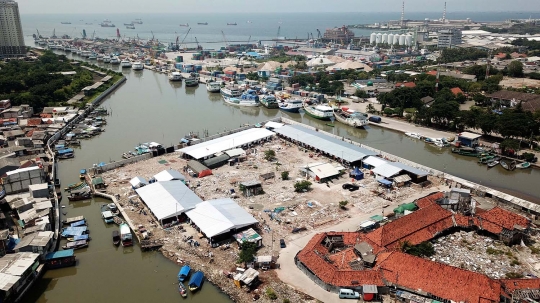 Menengok shelter Kampung Aquarium dari ketinggian